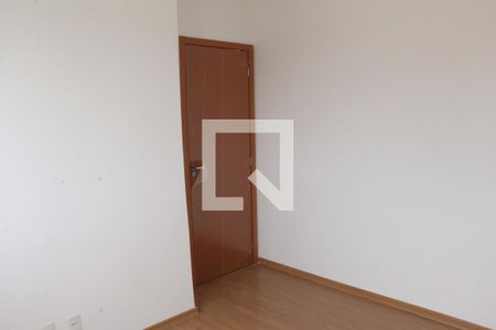 Quarto 1 de apartamento para alugar com 2 quartos, 48m² em Jardim Alvorada, Nova Iguaçu