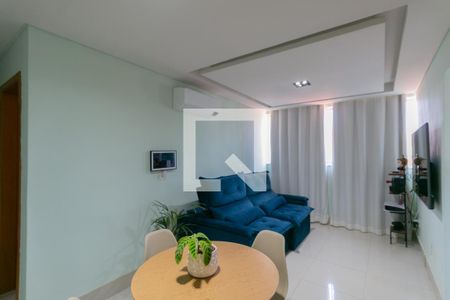 Sala de apartamento à venda com 2 quartos, 140m² em Floresta, Belo Horizonte