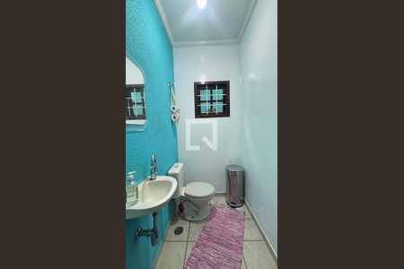 Lavabo de casa à venda com 3 quartos, 200m² em Utinga, Santo André