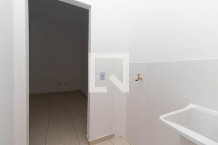 Área de Serviço de apartamento para alugar com 1 quarto, 49m² em Vila Ayrosa, São Paulo
