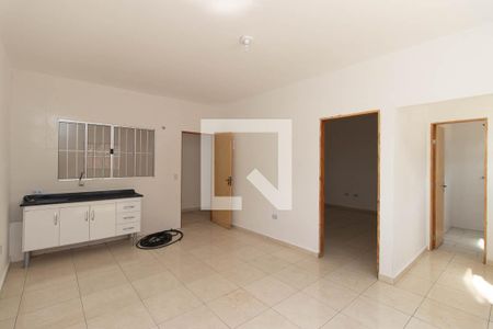 Sala/Cozinha de apartamento para alugar com 1 quarto, 50m² em Vila Ayrosa, São Paulo