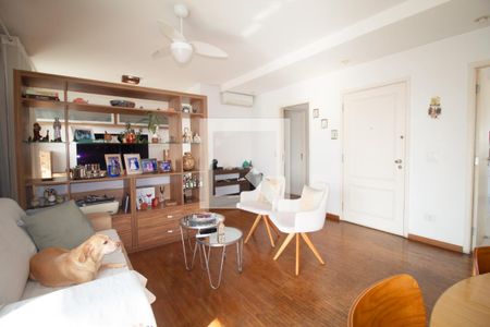 Sala de apartamento à venda com 3 quartos, 139m² em Paraíso, São Paulo