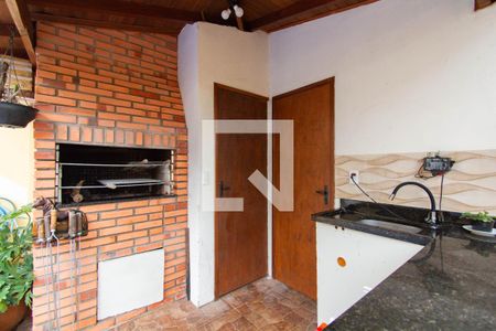 Área Externa de casa à venda com 4 quartos, 144m² em São José, Canoas