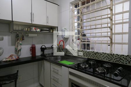 Cozinha de casa à venda com 2 quartos, 62m² em Fernão Dias, Belo Horizonte