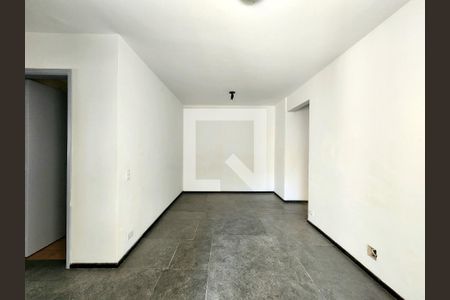 Sala de apartamento à venda com 2 quartos, 51m² em Moema, São Paulo