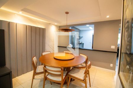 Sala de Jantar de casa à venda com 3 quartos, 220m² em Cidade Monções, São Paulo