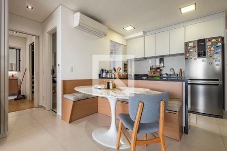 Sala/Cozinha de apartamento à venda com 1 quarto, 74m² em Sumaré, São Paulo