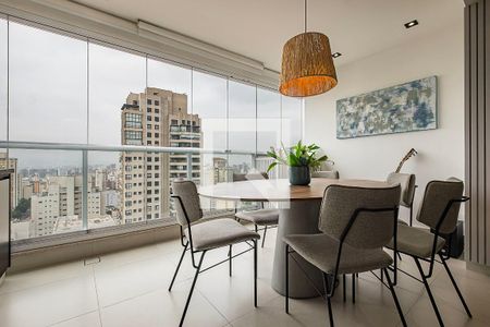 Sala/Cozinha de apartamento à venda com 1 quarto, 74m² em Sumaré, São Paulo