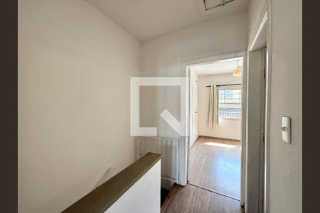 Corredor de casa para alugar com 2 quartos, 110m² em Chácara Santo Antônio (zona Sul), São Paulo
