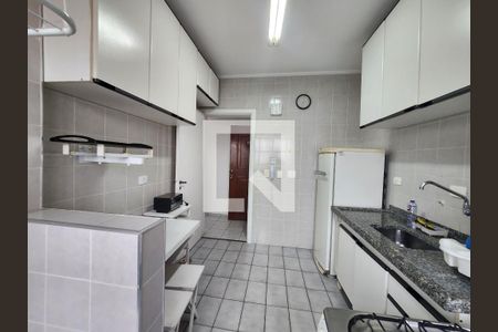 Cozinha de apartamento para alugar com 2 quartos, 91m² em Embaré, Santos