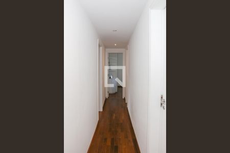 Corredor de apartamento para alugar com 2 quartos, 190m² em Alto da Lapa, São Paulo