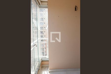 Sacada de apartamento à venda com 2 quartos, 47m² em Santa Maria, Osasco