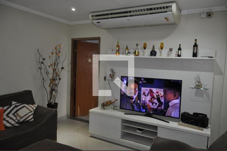 Sala de casa à venda com 4 quartos, 240m² em Riachuelo, Rio de Janeiro