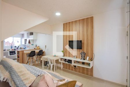 Sala de casa de condomínio à venda com 2 quartos, 80m² em Jardim Amoreiras, Campinas
