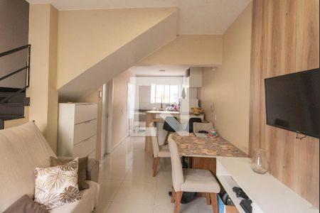 Sala de casa de condomínio à venda com 2 quartos, 80m² em Jardim Amoreiras, Campinas