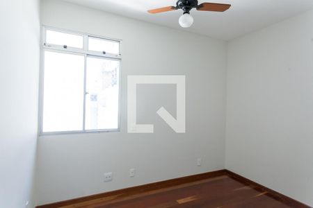 Quarto 1 de apartamento para alugar com 3 quartos, 95m² em Buritis, Belo Horizonte