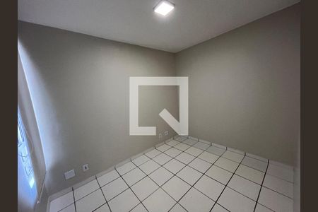 Quarto 1 de apartamento para alugar com 2 quartos, 43m² em Samambaia Norte (samambaia), Brasília