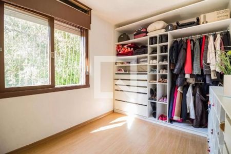 Quarto 2 de apartamento para alugar com 2 quartos, 58m² em Medianeira, Porto Alegre