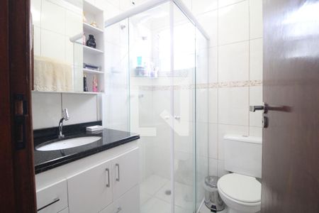 Banheiro da Suíte de casa à venda com 3 quartos, 170m² em Jardim Lallo, São Paulo