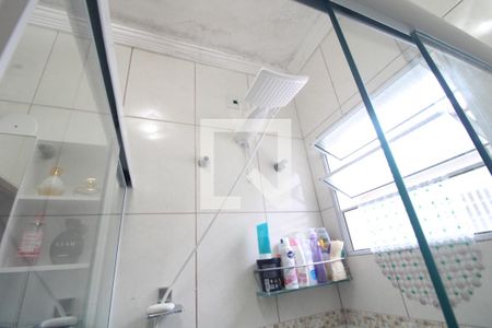 Banheiro da Suíte de casa à venda com 3 quartos, 170m² em Jardim Lallo, São Paulo