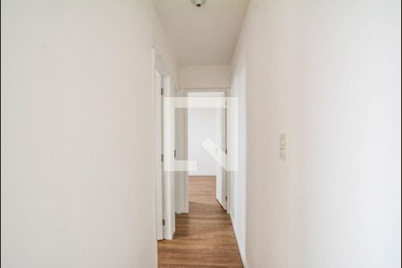 Corredor de apartamento para alugar com 2 quartos, 49m² em Parque Jaçatuba, Santo André