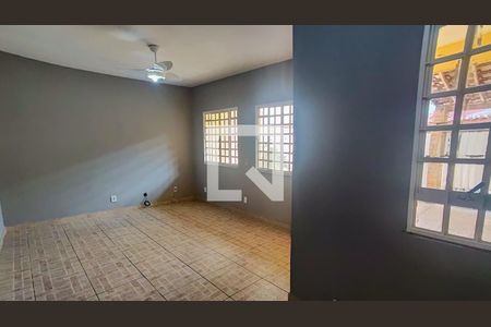 Sala de casa de condomínio à venda com 3 quartos, 120m² em Tanque, Rio de Janeiro
