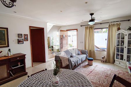Sala de casa à venda com 3 quartos, 150m² em Taquara, Rio de Janeiro