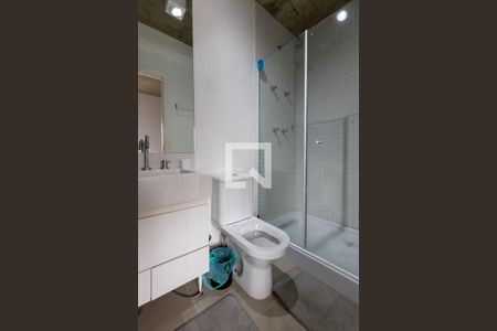 Banheiro de kitnet/studio para alugar com 1 quarto, 44m² em República, São Paulo