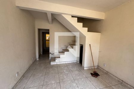 Sala de casa para alugar com 2 quartos, 71m² em Engenho do Porto, Duque de Caxias