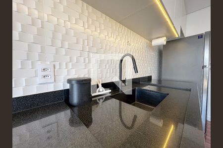 Sala/Cozinha de apartamento para alugar com 1 quarto, 65m² em Vila Romana, São Paulo