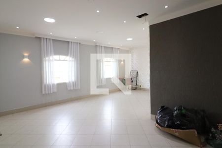 Sala de casa para alugar com 5 quartos, 499m² em Adalgisa, Osasco