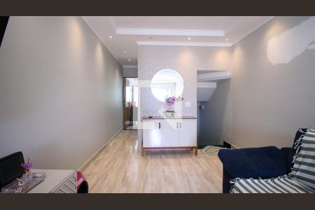 Sala de casa à venda com 3 quartos, 117m² em Parque São Lucas, São Paulo