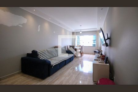 Sala de casa à venda com 3 quartos, 117m² em Parque São Lucas, São Paulo