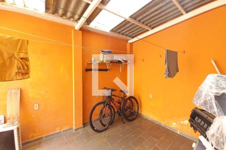 Casa à venda com 264m², 4 quartos e 2 vagasÁrea de Serviço