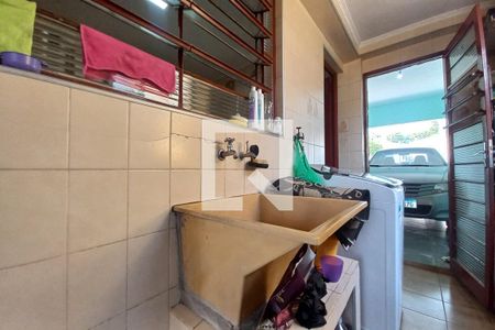 Casa à venda com 264m², 4 quartos e 2 vagasÁrea de Serviço