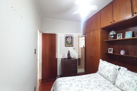 Casa à venda com 264m², 4 quartos e 2 vagasSuíte