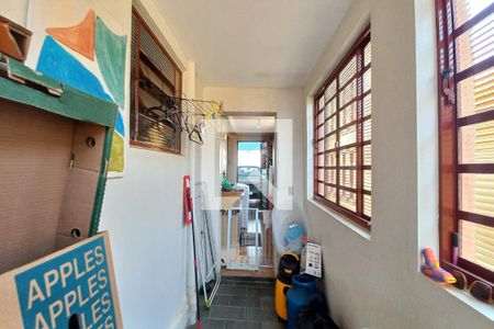Casa à venda com 264m², 4 quartos e 2 vagasÁrea de Serviço