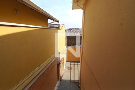 Casa à venda com 264m², 4 quartos e 2 vagasCorredor
