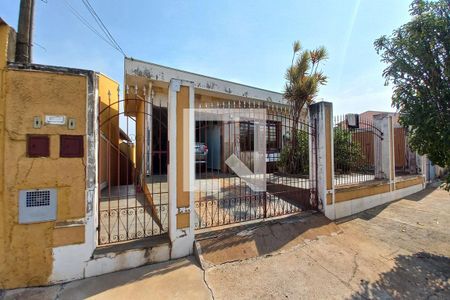 Casa à venda com 264m², 4 quartos e 2 vagasFachada