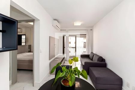 Sala de apartamento para alugar com 1 quarto, 42m² em Itaim Bibi, São Paulo