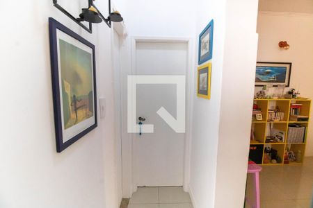 Corredor  de apartamento à venda com 2 quartos, 75m² em Icaraí, Niterói