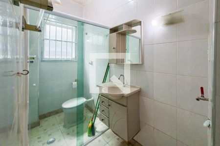 Banheiro de kitnet/studio para alugar com 0 quarto, 24m² em Boqueirão, Praia Grande