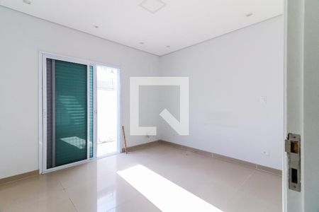 Quarto 1 de casa para alugar com 3 quartos, 400m² em Vila Gomes, São Paulo