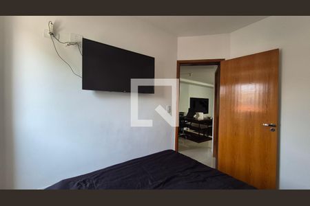 Quarto de apartamento à venda com 2 quartos, 129m² em Vila Santa Teresa, Santo André