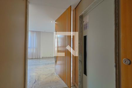 Sala de apartamento à venda com 2 quartos, 237m² em Lourdes, Belo Horizonte