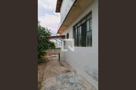 Área Externa de casa à venda com 2 quartos, 100m² em Glória, Belo Horizonte