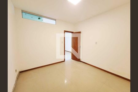 Quarto 2 de apartamento para alugar com 2 quartos, 60m² em Novo Riacho, Contagem