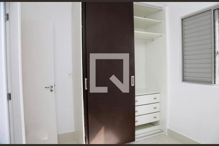 Suíte  de apartamento à venda com 3 quartos, 68m² em Jardim Londrina, São Paulo
