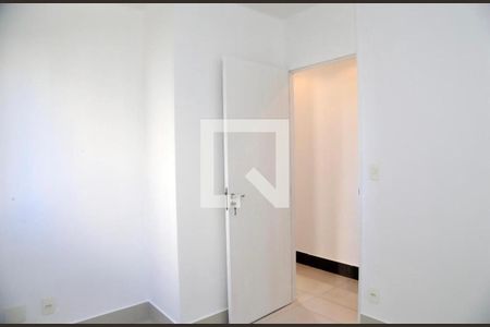 Quarto  de apartamento à venda com 3 quartos, 68m² em Jardim Londrina, São Paulo