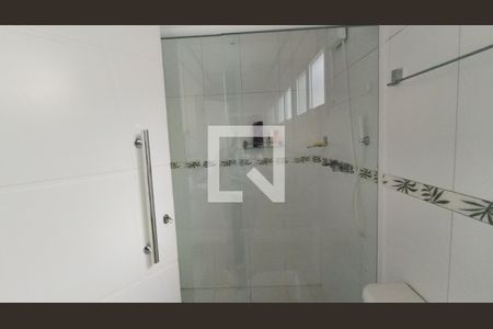Banheiro Suíte 3 de casa de condomínio para alugar com 4 quartos, 525m² em Jardim Residencial Suzano, Suzano
